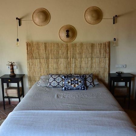 The African House Bed and Breakfast Tolox Exteriör bild