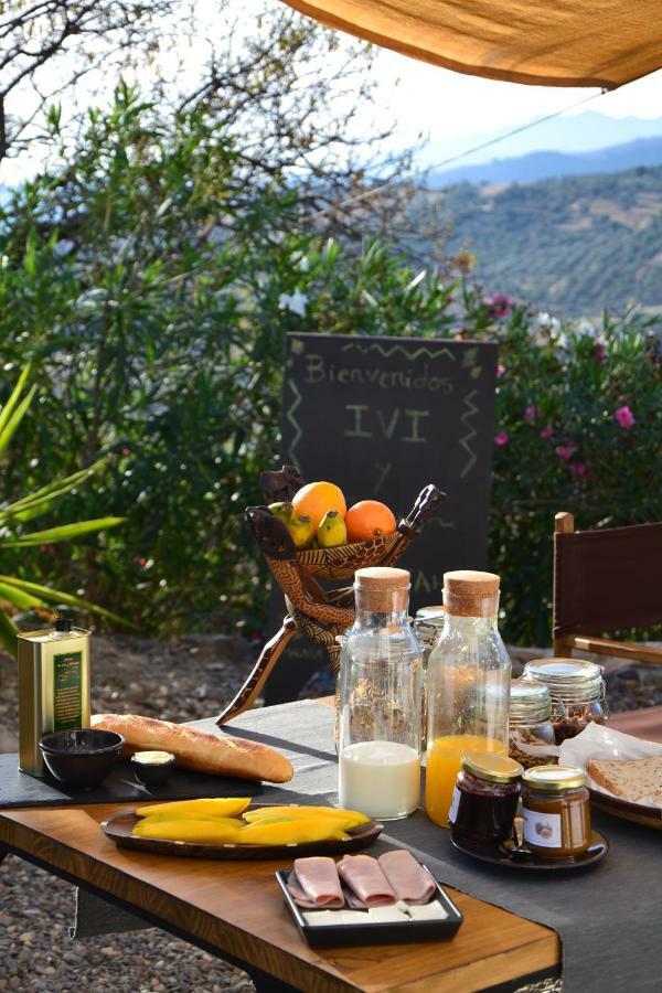 The African House Bed and Breakfast Tolox Exteriör bild