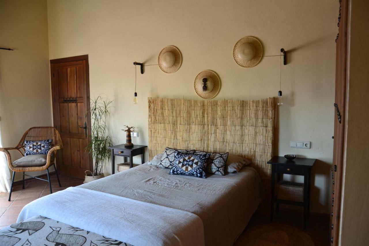 The African House Bed and Breakfast Tolox Exteriör bild