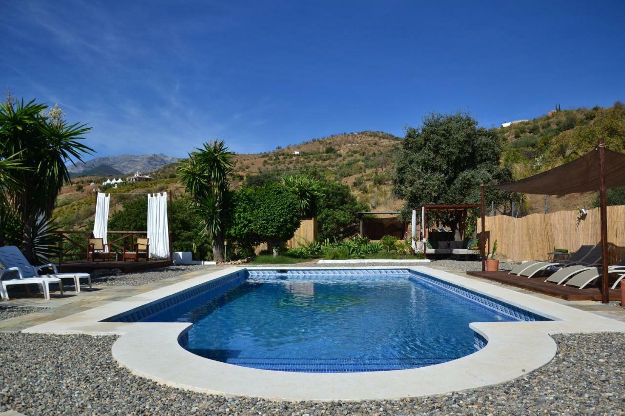 The African House Bed and Breakfast Tolox Exteriör bild
